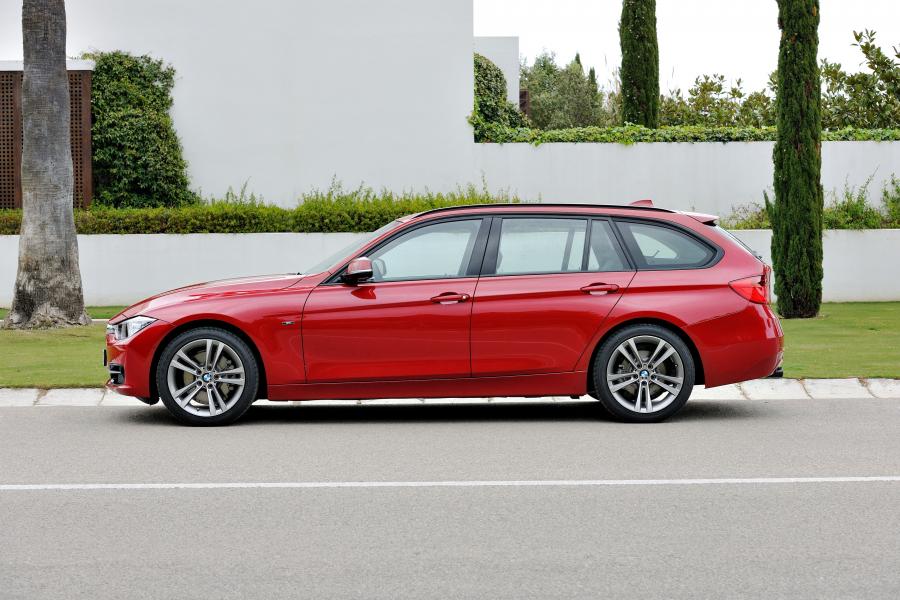  BMW 328i Touring Sport Line 2012 года  (фото 22 из 38)